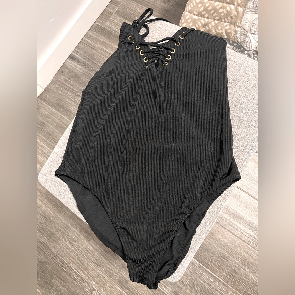 One piece swimsuit